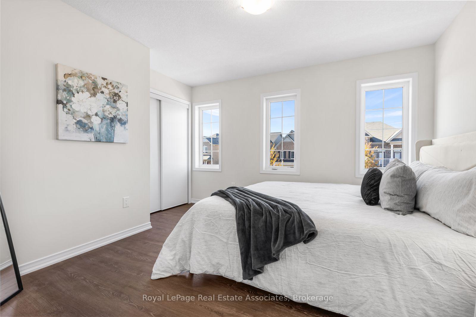 Photo 23 of 40 Sumac Drive, Haldimand — HOMEH