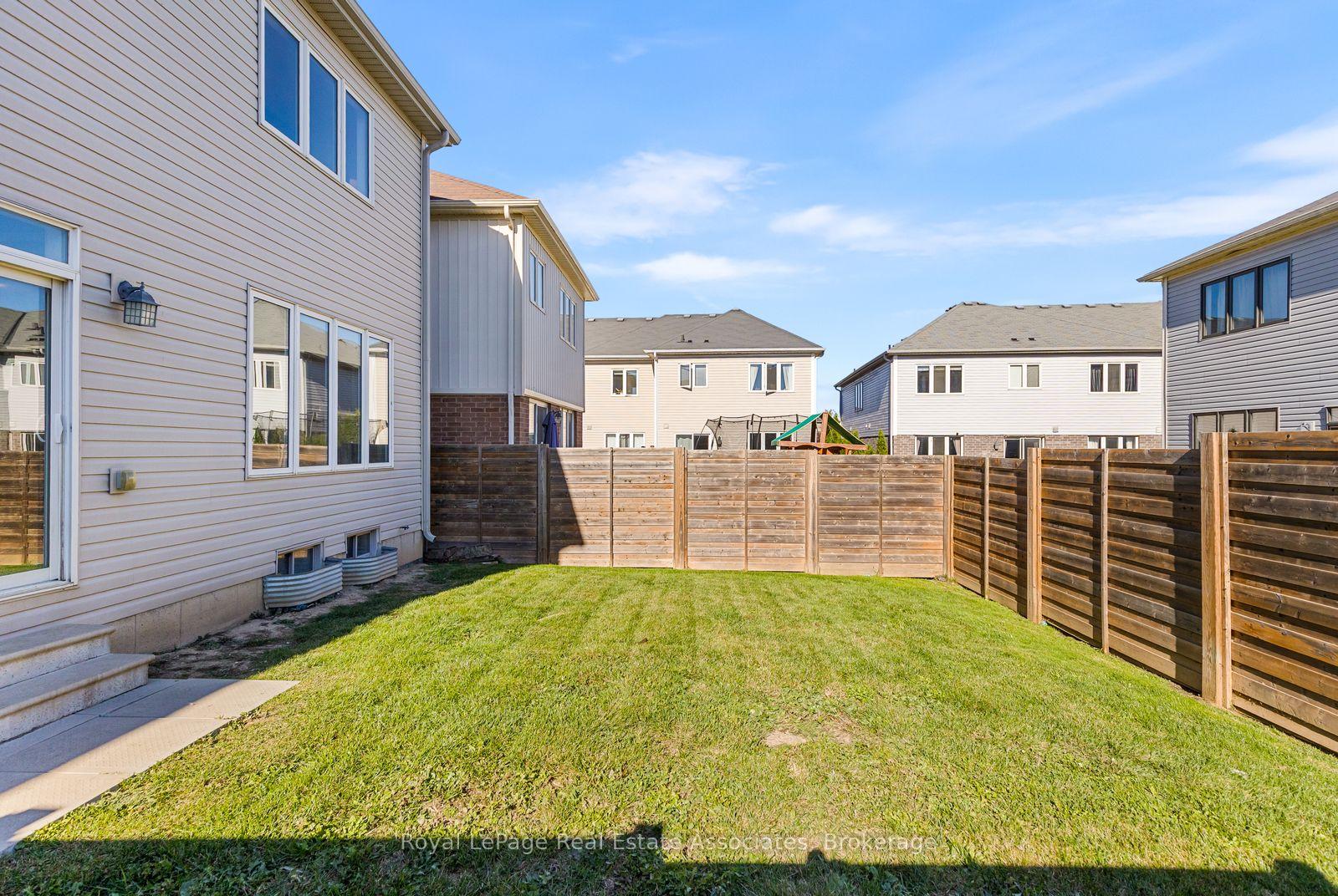 Photo 28 of 40 Sumac Drive, Haldimand — HOMEH