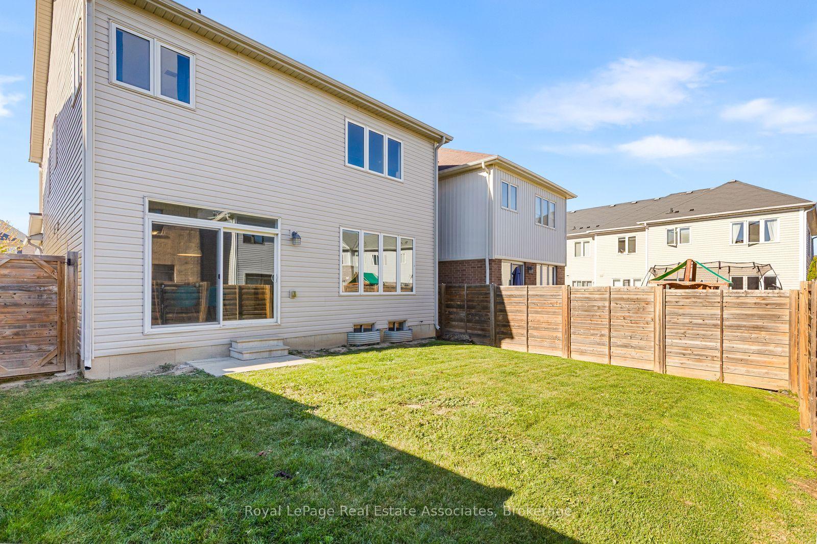 Photo 29 of 40 Sumac Drive, Haldimand — HOMEH
