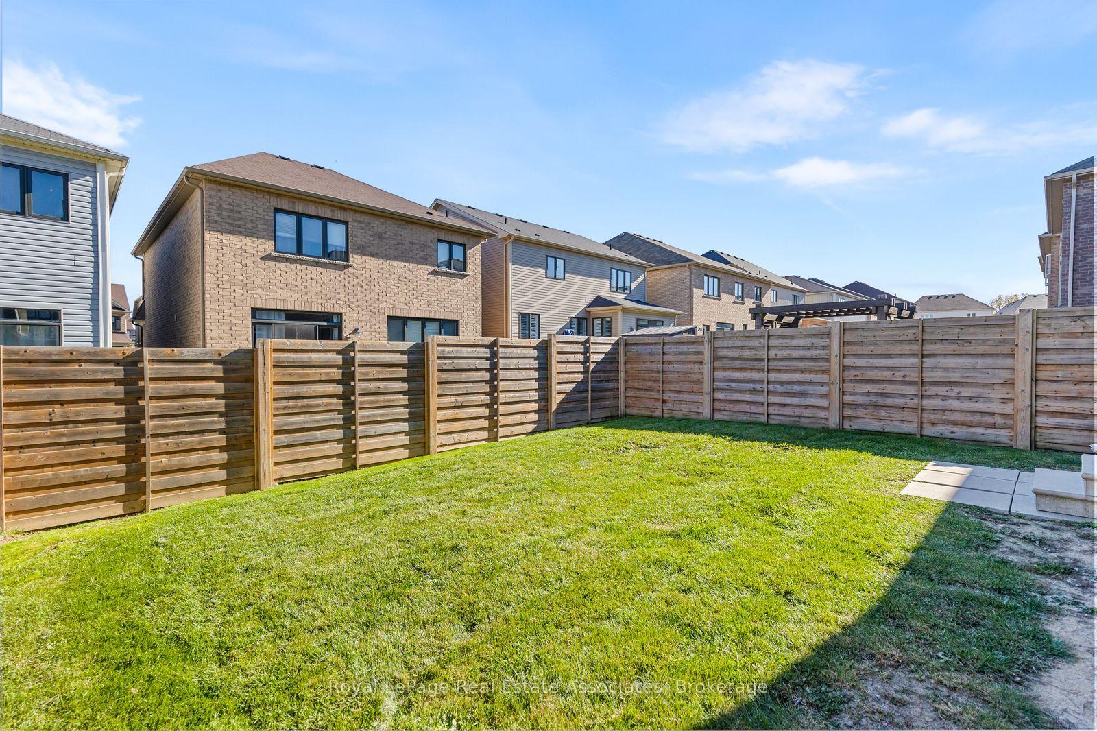 Photo 30 of 40 Sumac Drive, Haldimand — HOMEH