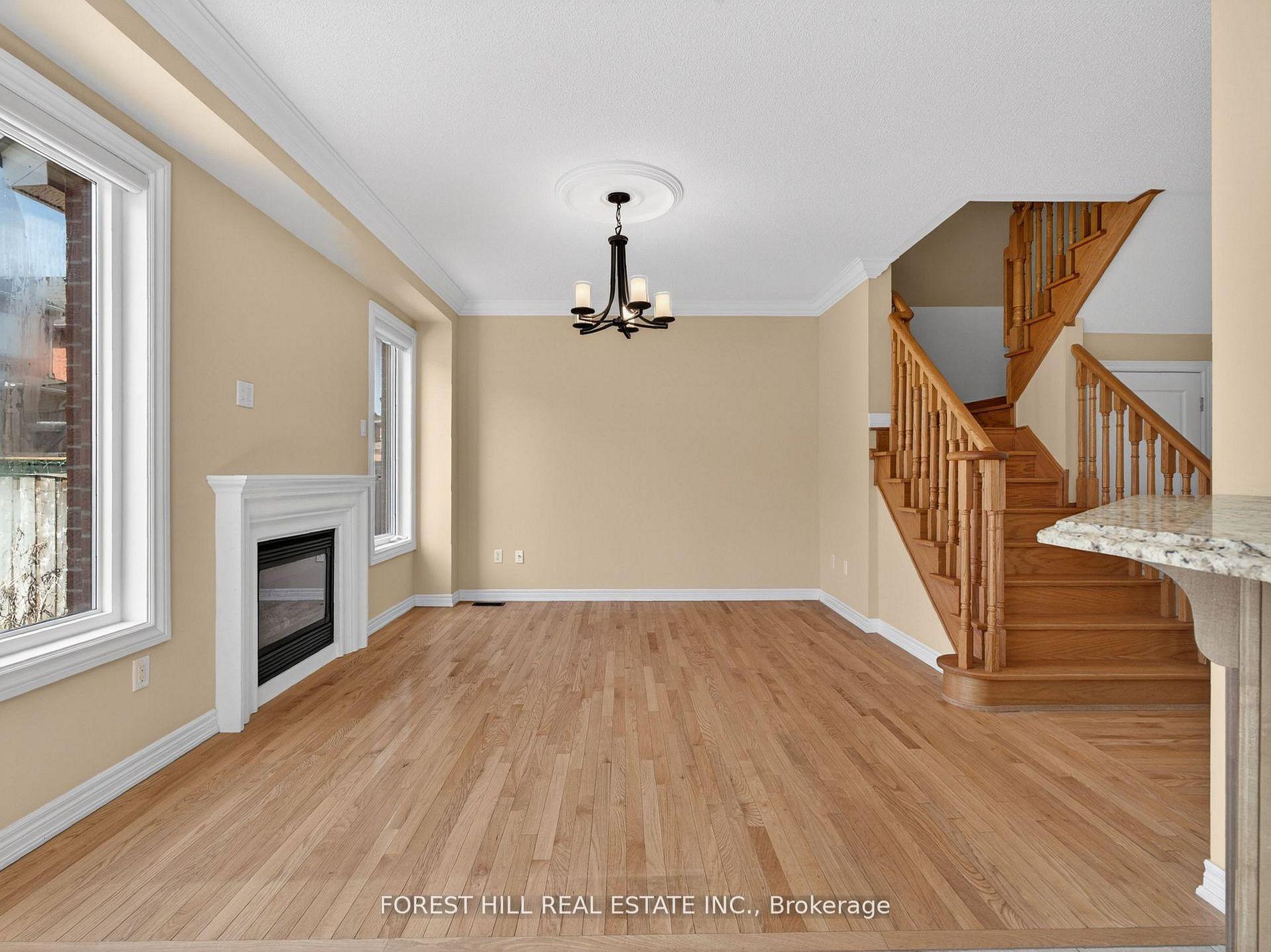 Photo 11 of 12 Stookes Crescent, Richmond Hill, Jefferson — HOMEH
