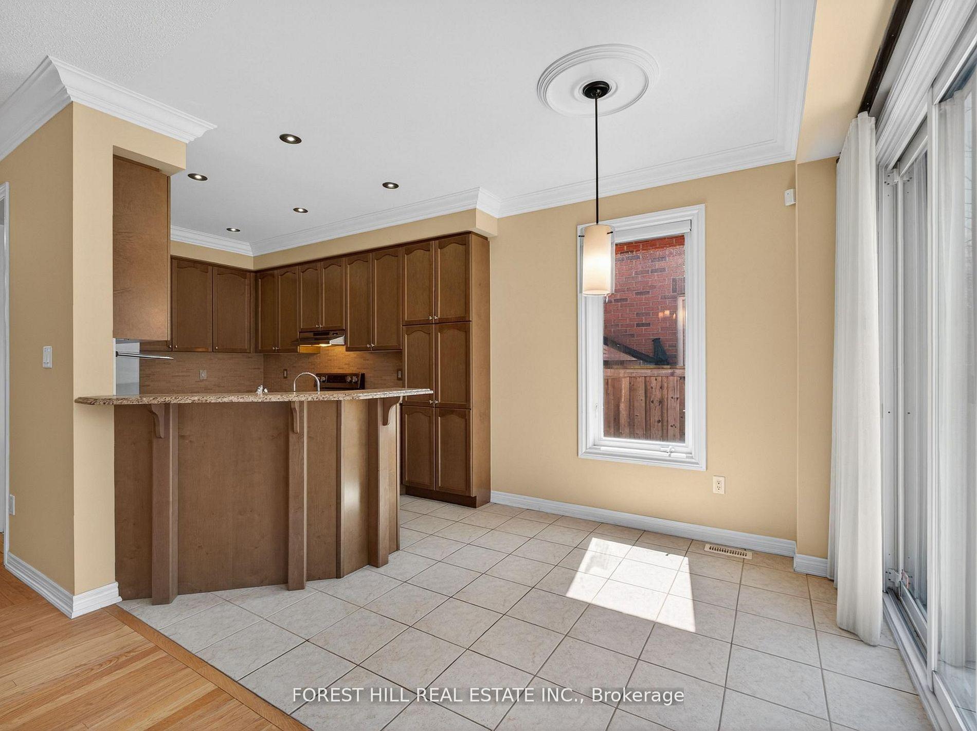 Photo 13 of 12 Stookes Crescent, Richmond Hill, Jefferson — HOMEH