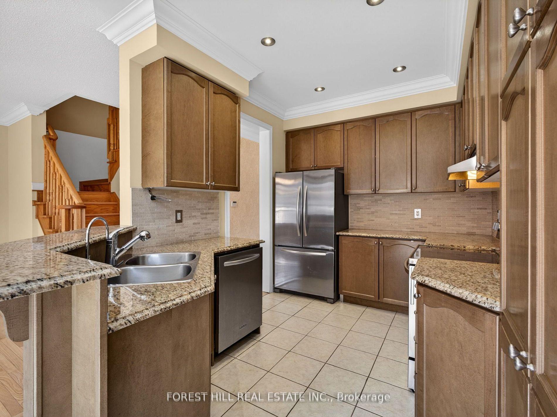 Photo 16 of 12 Stookes Crescent, Richmond Hill, Jefferson — HOMEH
