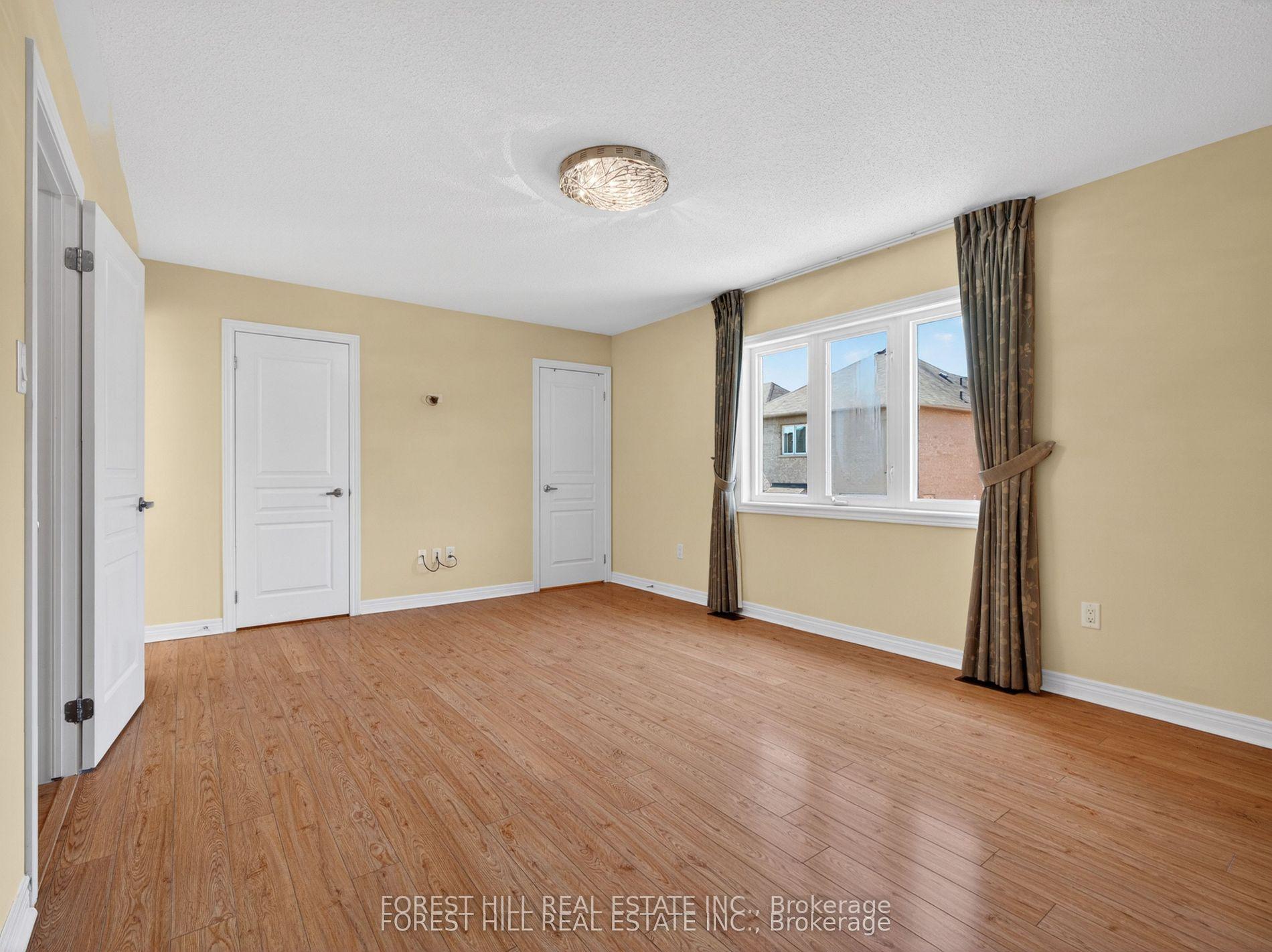 Photo 20 of 12 Stookes Crescent, Richmond Hill, Jefferson — HOMEH