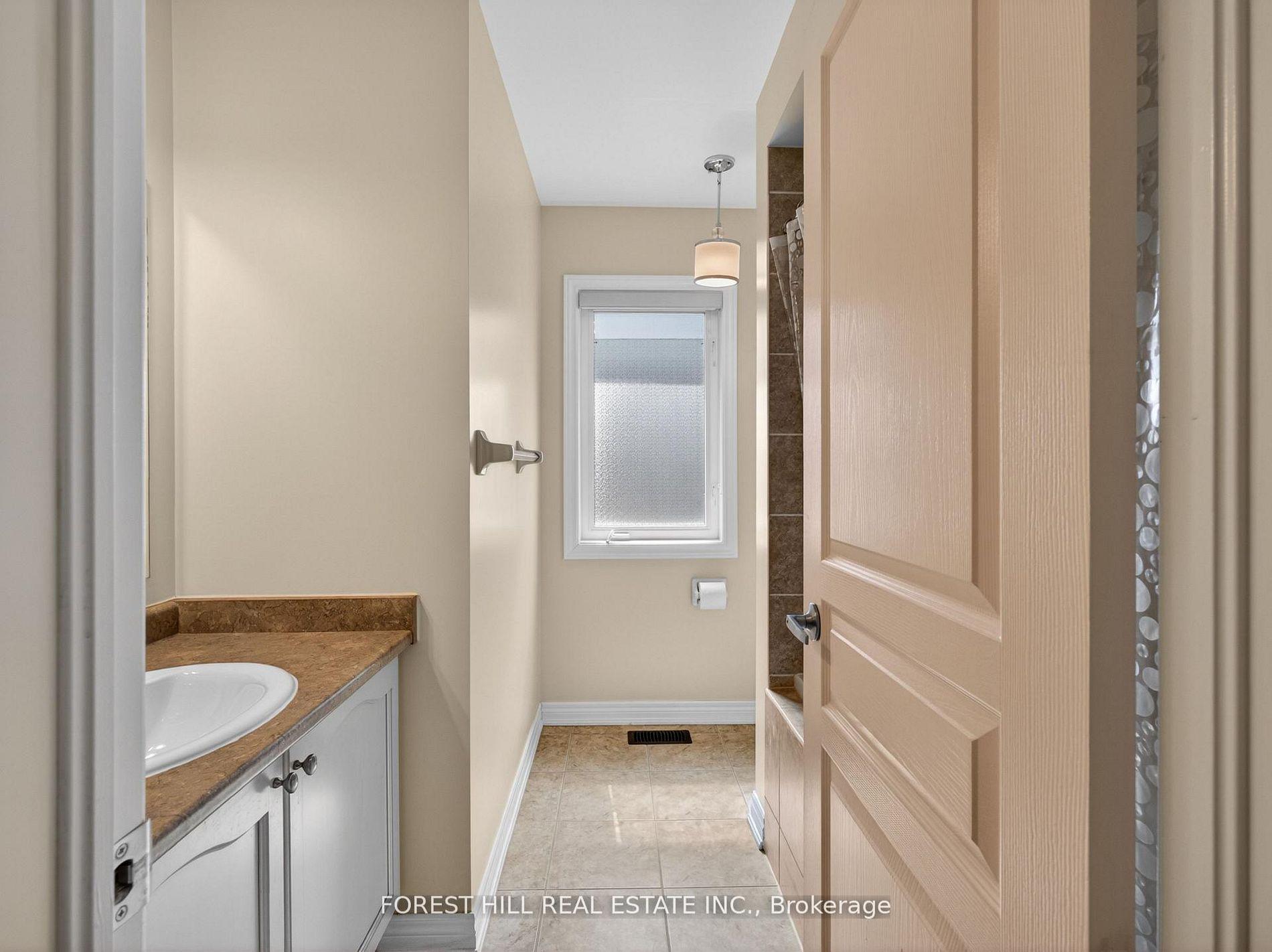 Photo 33 of 12 Stookes Crescent, Richmond Hill, Jefferson — HOMEH