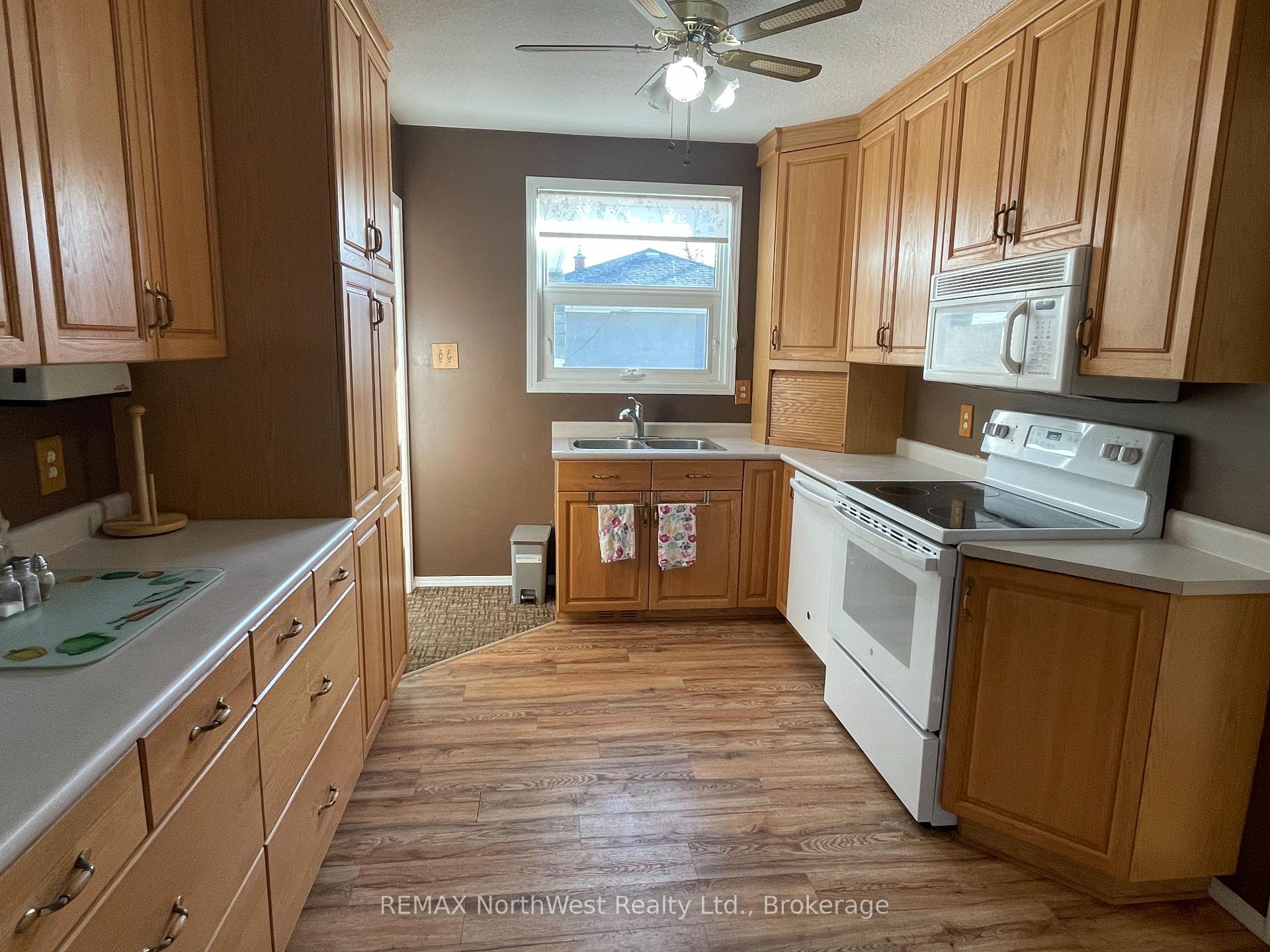 Photo 5 of 53 Davis Street, Dryden, Riverview — HOMEH