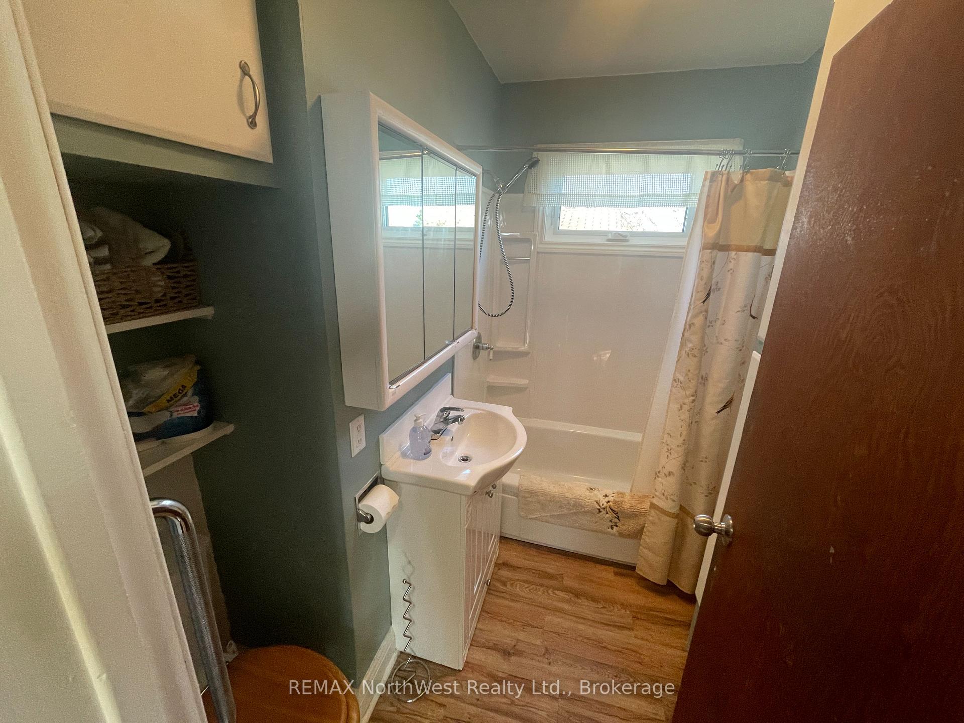 Photo 10 of 53 Davis Street, Dryden, Riverview — HOMEH