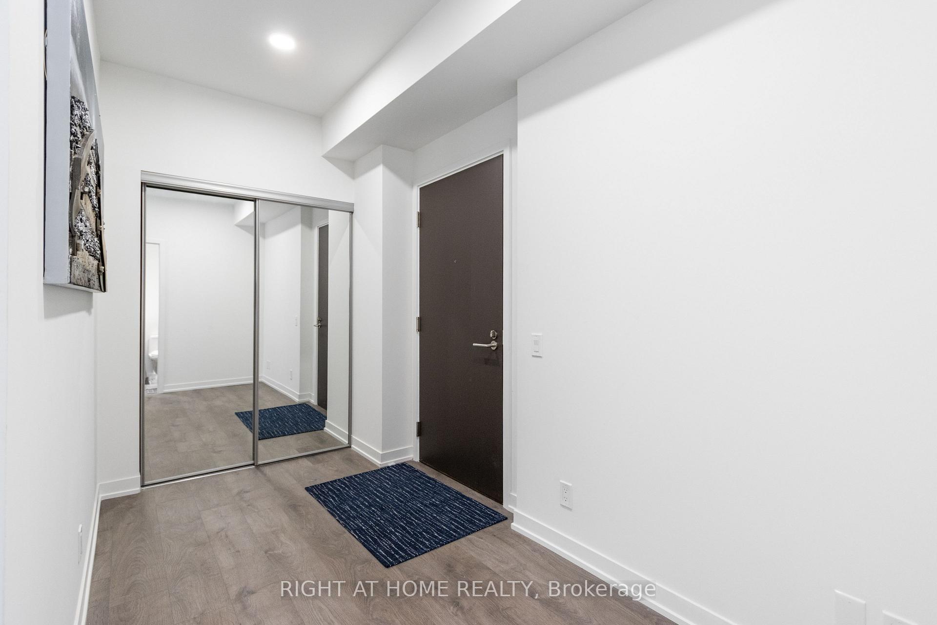 Photo 13 of Unit 2407, 39 Mary Street, Barrie, City Centre — HOMEH