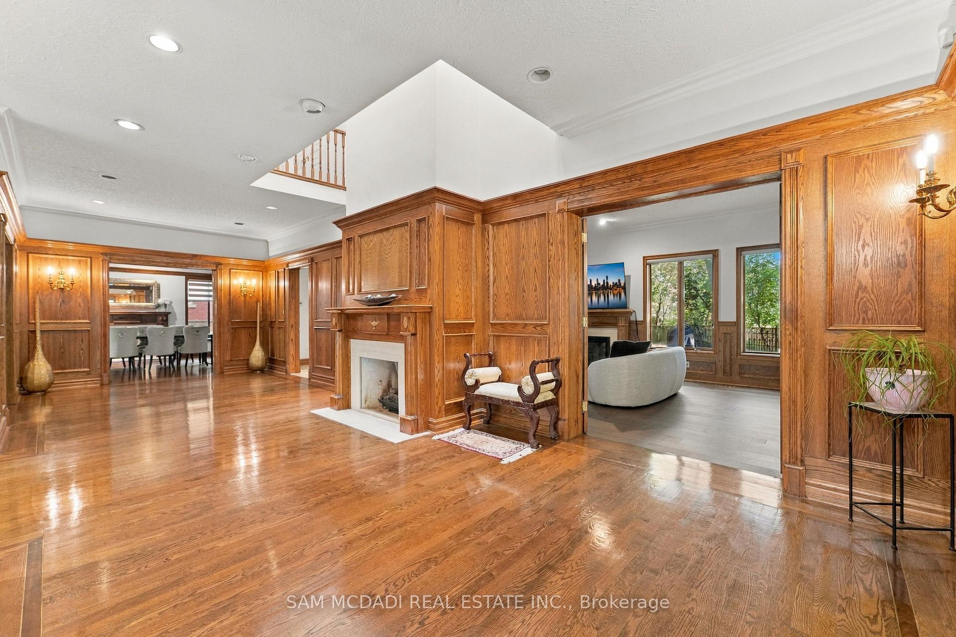 Photo 5 of 2480 Mississauga Road, Mississauga, Sheridan — HOMEH