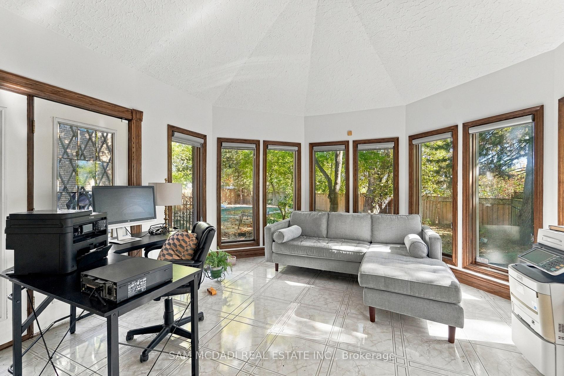Photo 10 of 2480 Mississauga Road, Mississauga, Sheridan — HOMEH