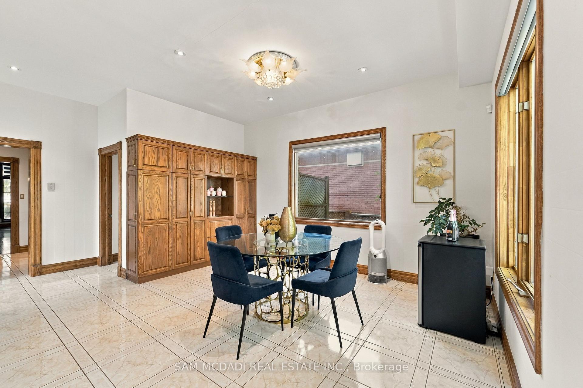 Photo 21 of 2480 Mississauga Road, Mississauga, Sheridan — HOMEH