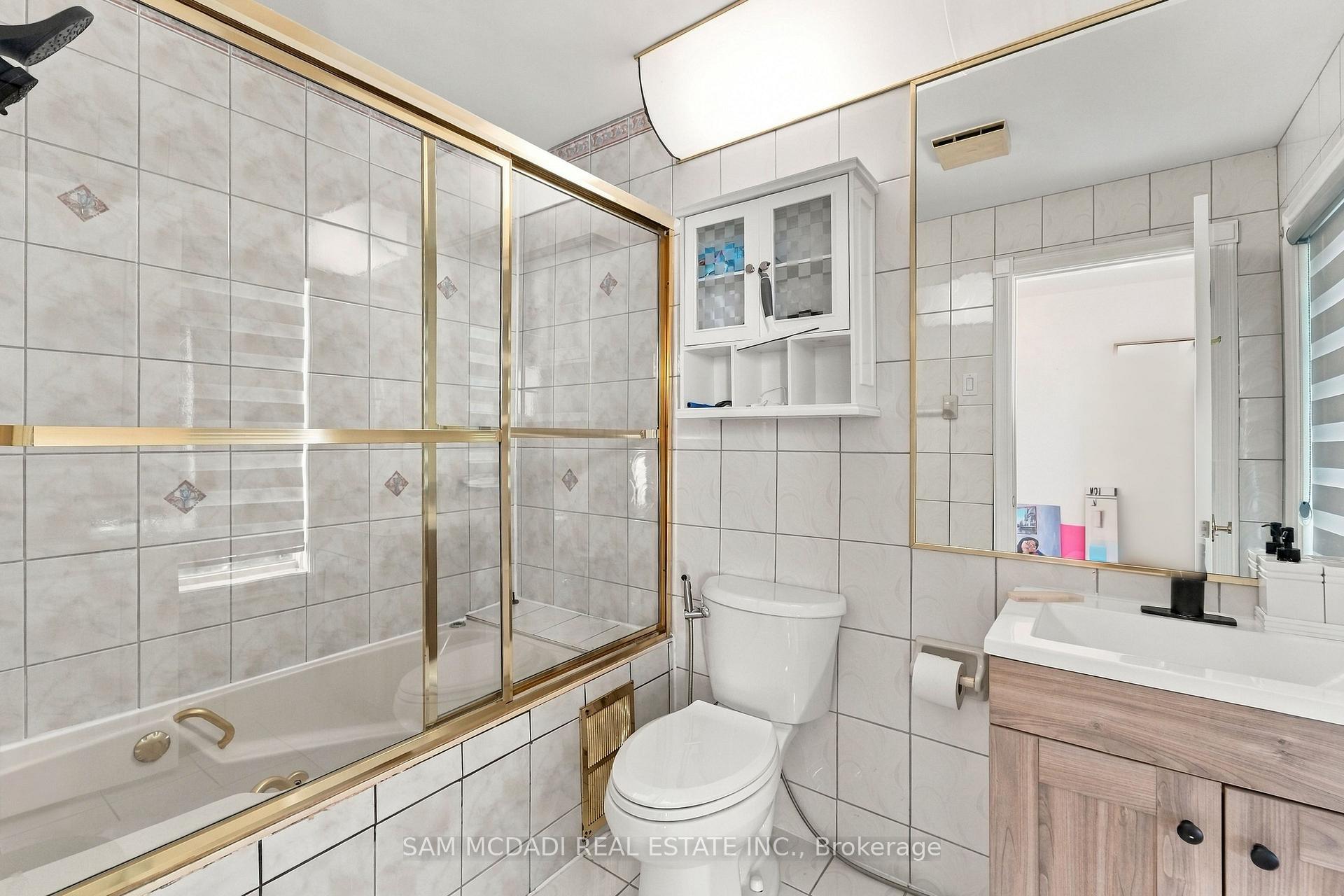 Photo 32 of 2480 Mississauga Road, Mississauga, Sheridan — HOMEH
