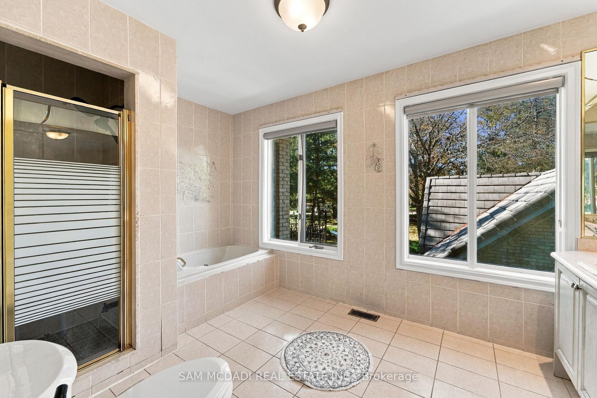 Photo 34 of 2480 Mississauga Road, Mississauga, Sheridan — HOMEH