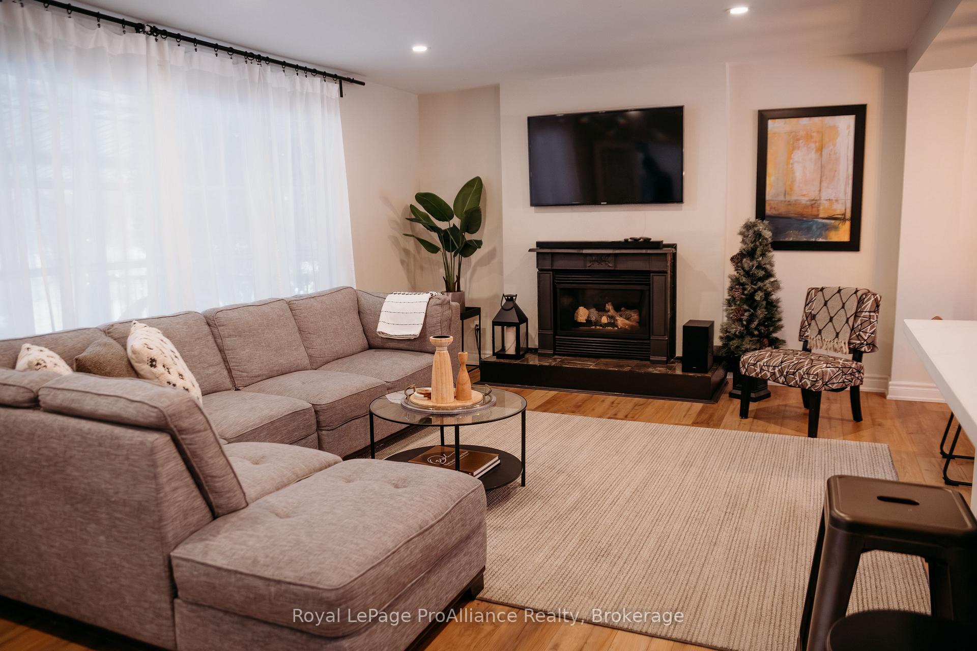 Photo 3 of 116 March Street, Quinte West, Frankford Ward — HOMEH