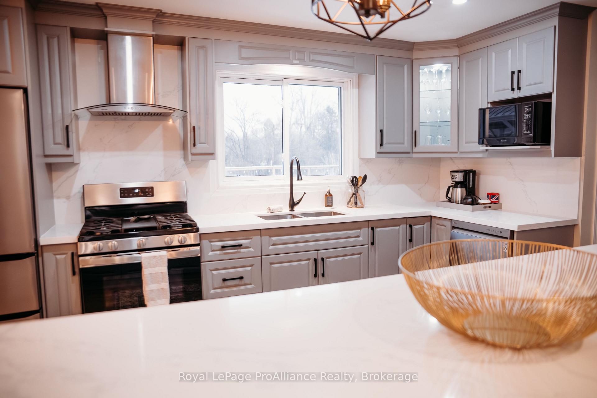 Photo 8 of 116 March Street, Quinte West, Frankford Ward — HOMEH