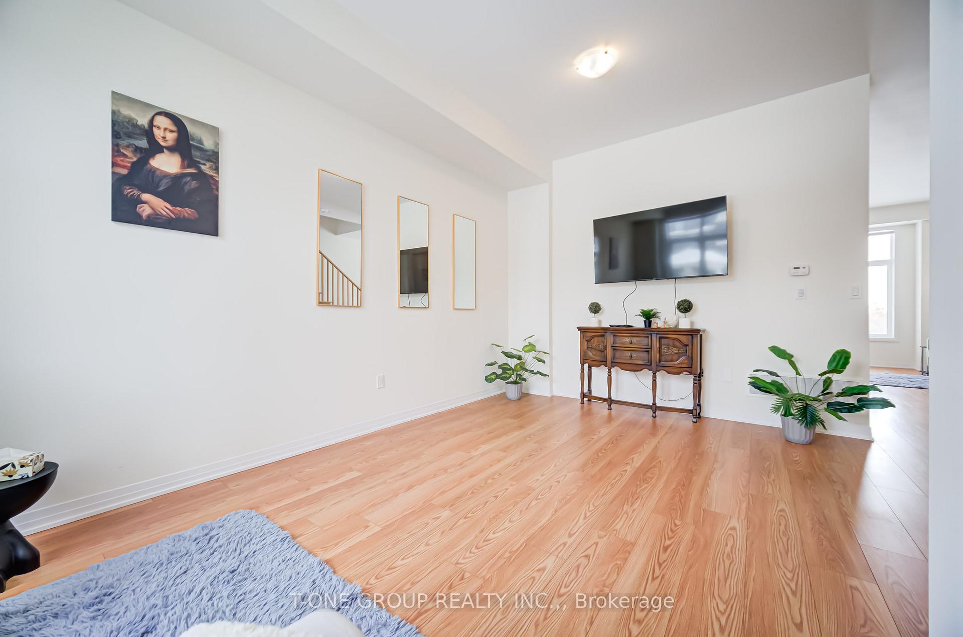 Photo 11 of 83 Millman Lane, Richmond Hill, Rural Richmond Hill — HOMEH