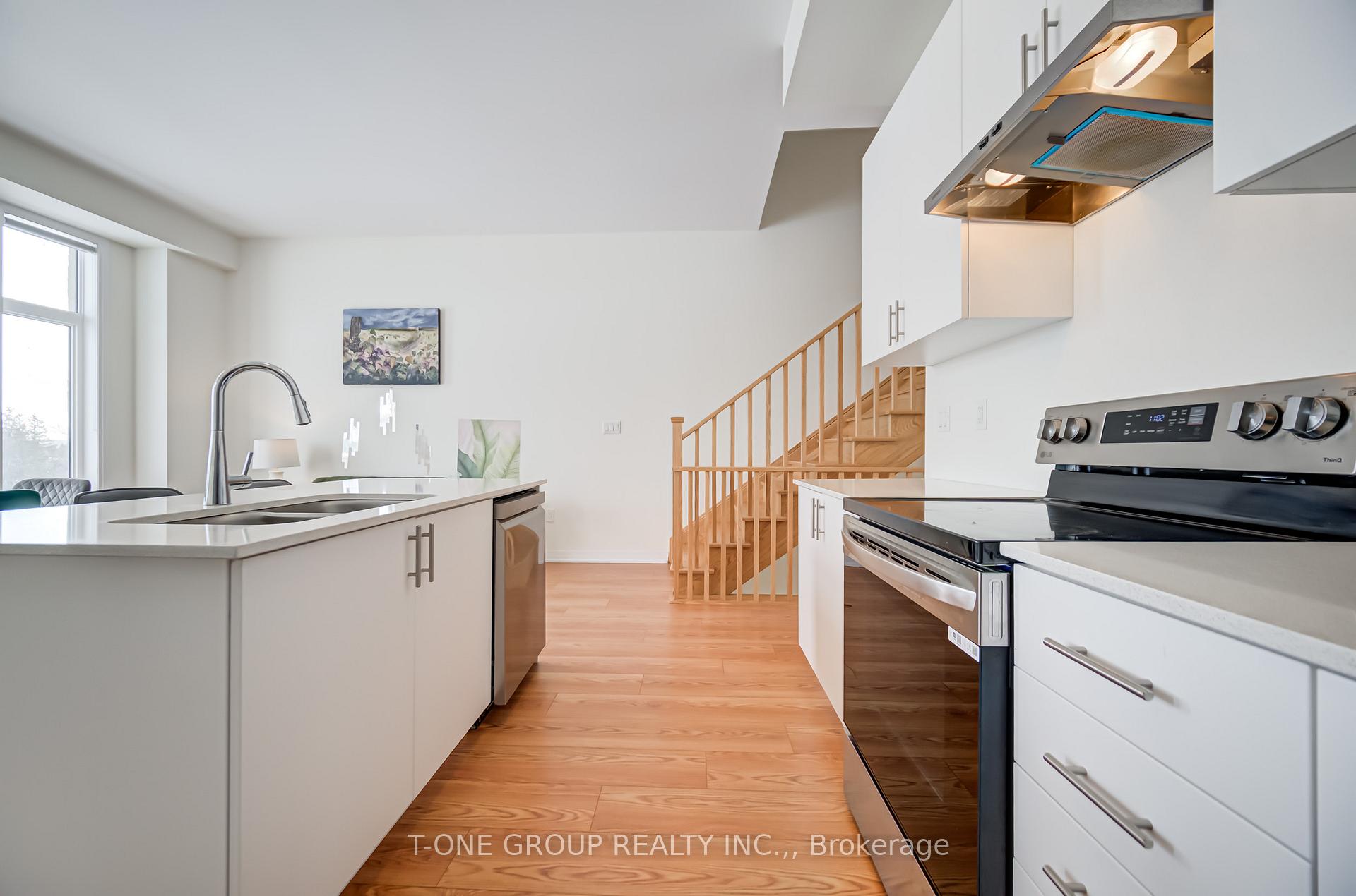 Photo 16 of 83 Millman Lane, Richmond Hill, Rural Richmond Hill — HOMEH