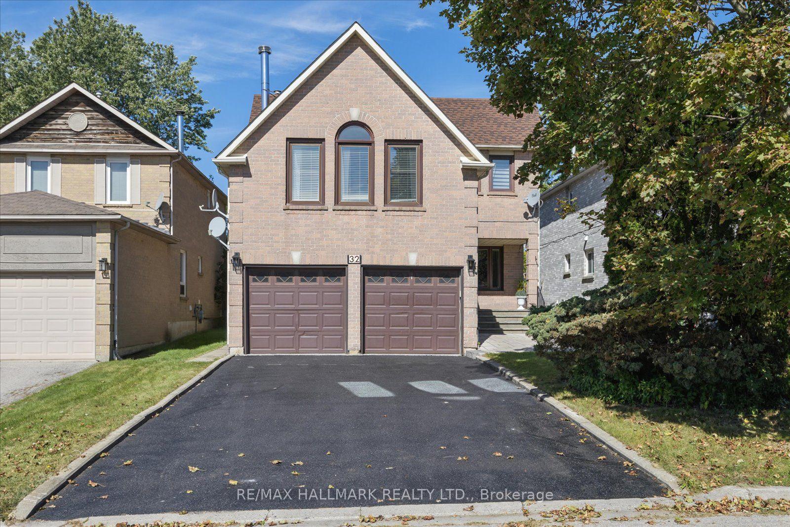 Photo of 32 Valley Centre Drive