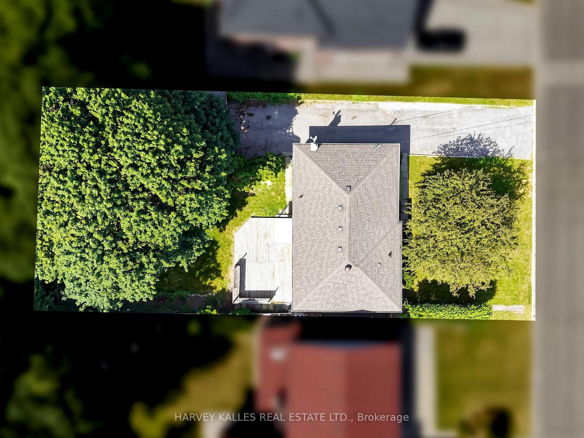 Photo 42 of 87 Combe Avenue, North York, Bathurst Manor — HOMEH