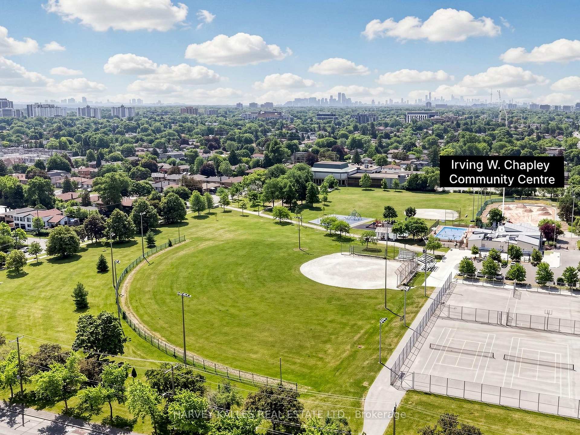 Photo 44 of 87 Combe Avenue, North York, Bathurst Manor — HOMEH