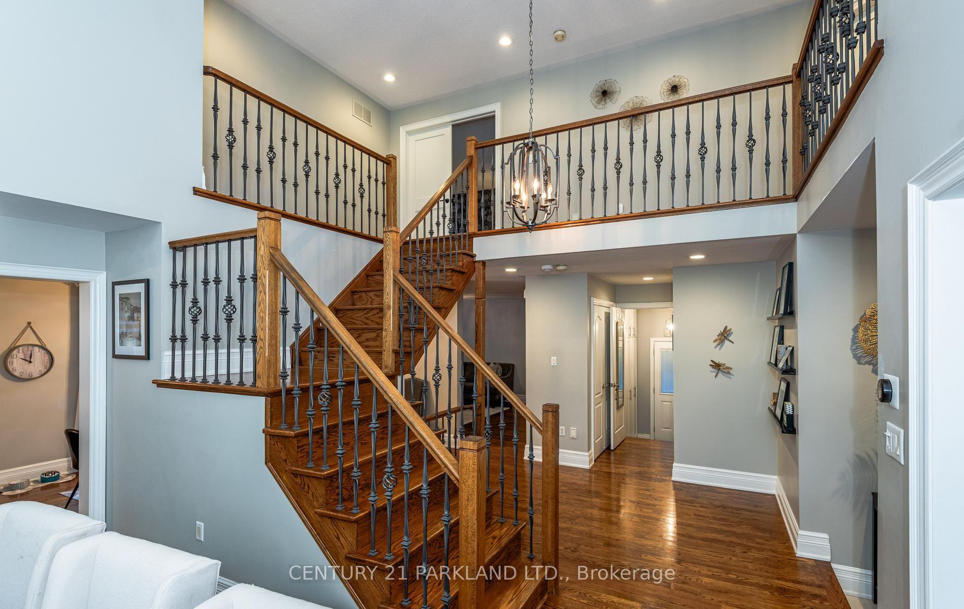 Photo 13 of 164 Carlyle Crescent, Aurora, Aurora Highlands — HOMEH