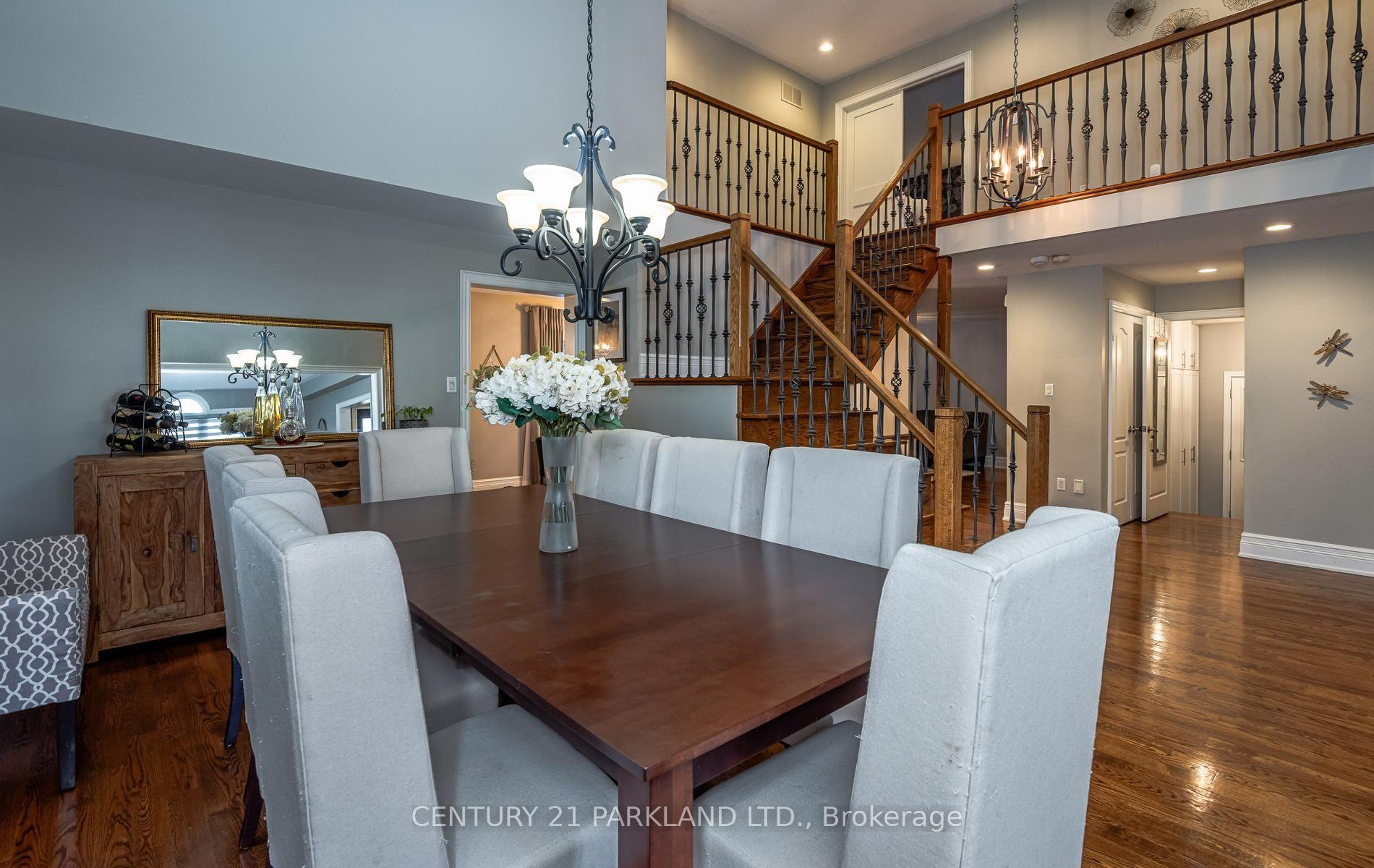 Photo 16 of 164 Carlyle Crescent, Aurora, Aurora Highlands — HOMEH