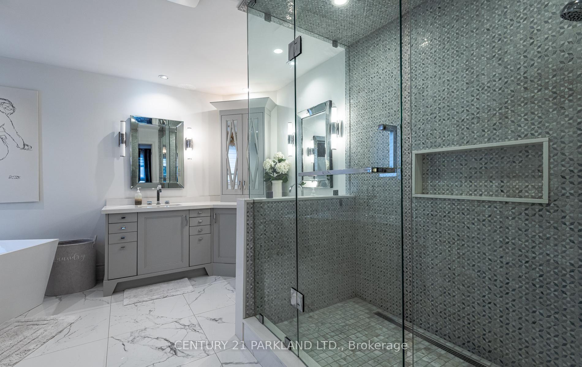 Photo 28 of 164 Carlyle Crescent, Aurora, Aurora Highlands — HOMEH