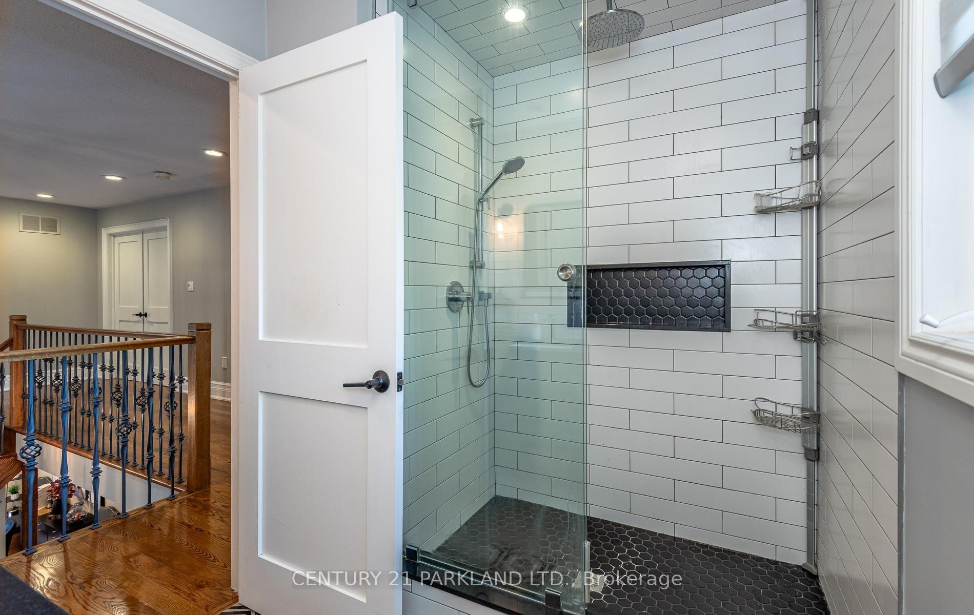 Photo 37 of 164 Carlyle Crescent, Aurora, Aurora Highlands — HOMEH