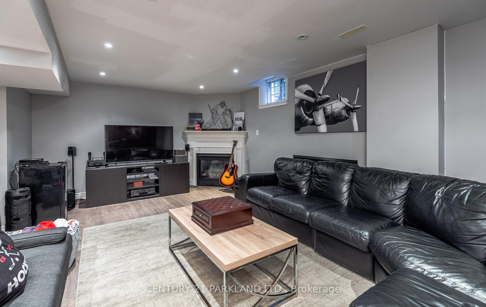 Photo 39 of 164 Carlyle Crescent, Aurora, Aurora Highlands — HOMEH