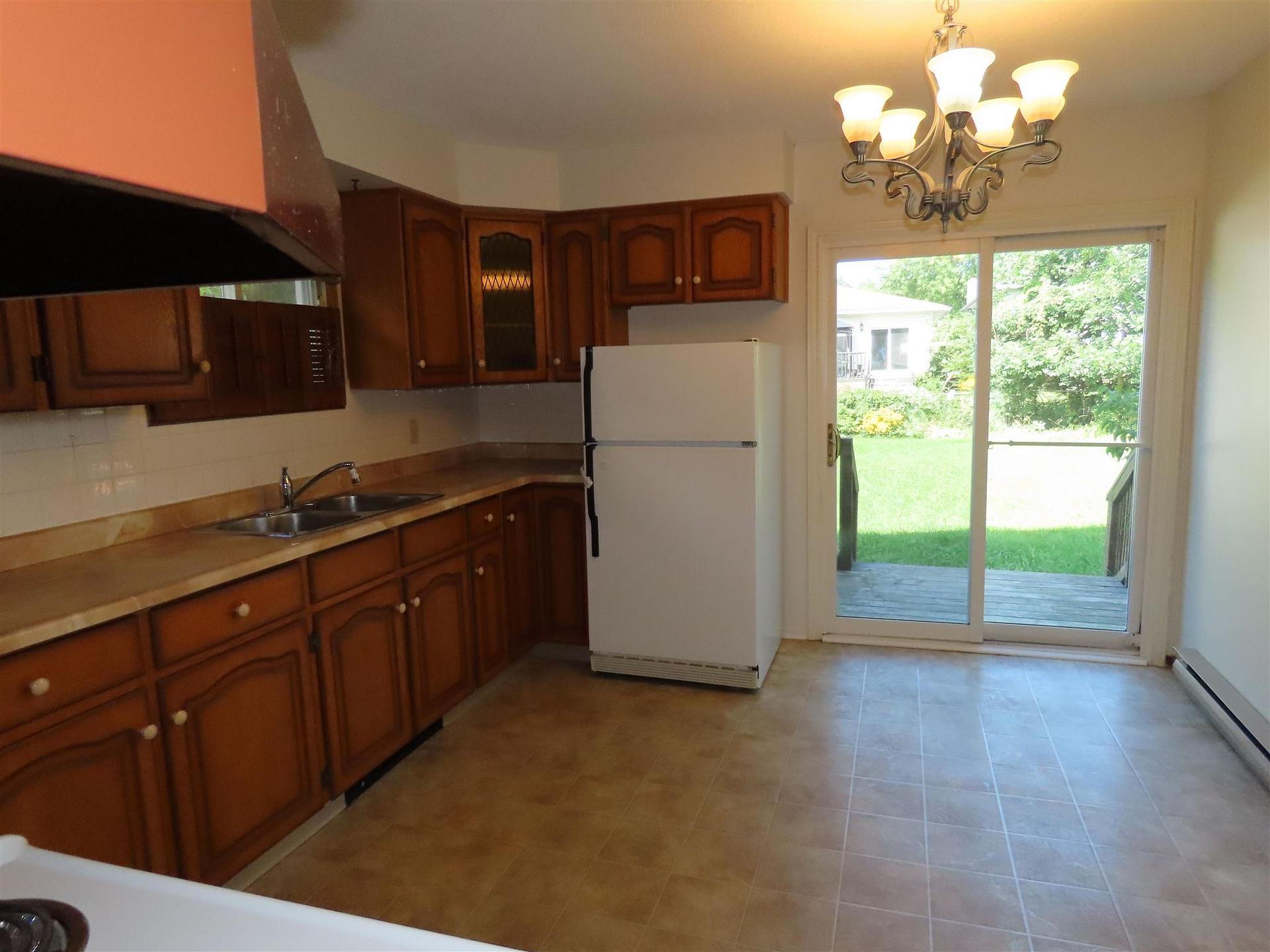 Photo 5 of 32 Breton Road, Sault Ste Marie, Ward 2 — HOMEH
