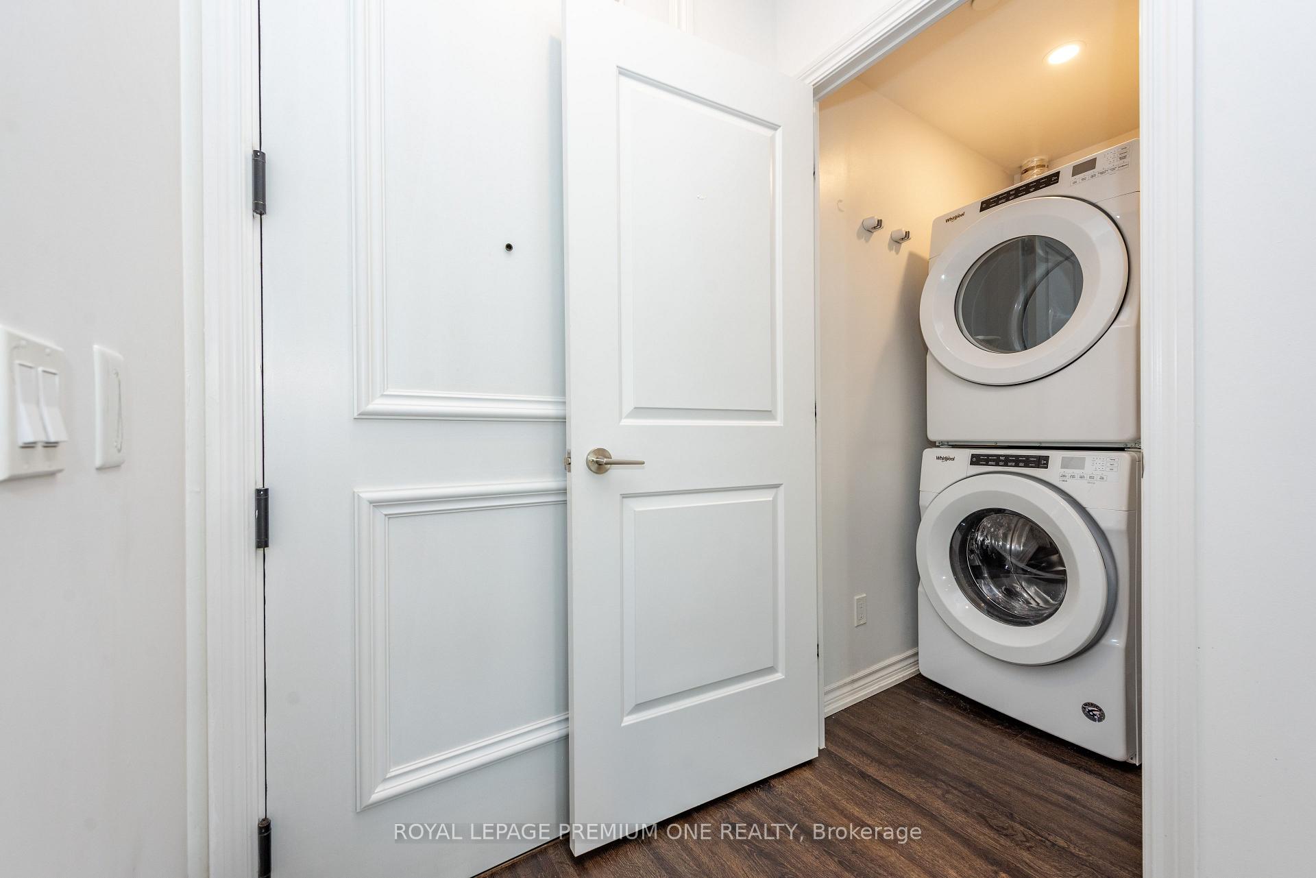 Photo 17 of Unit 307, 571 Prince Edward Drive N, Etobicoke, Kingsway South — HOMEH