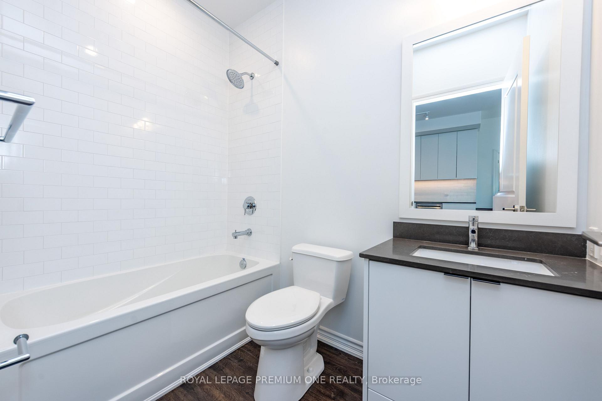 Photo 24 of Unit 307, 571 Prince Edward Drive N, Etobicoke, Kingsway South — HOMEH