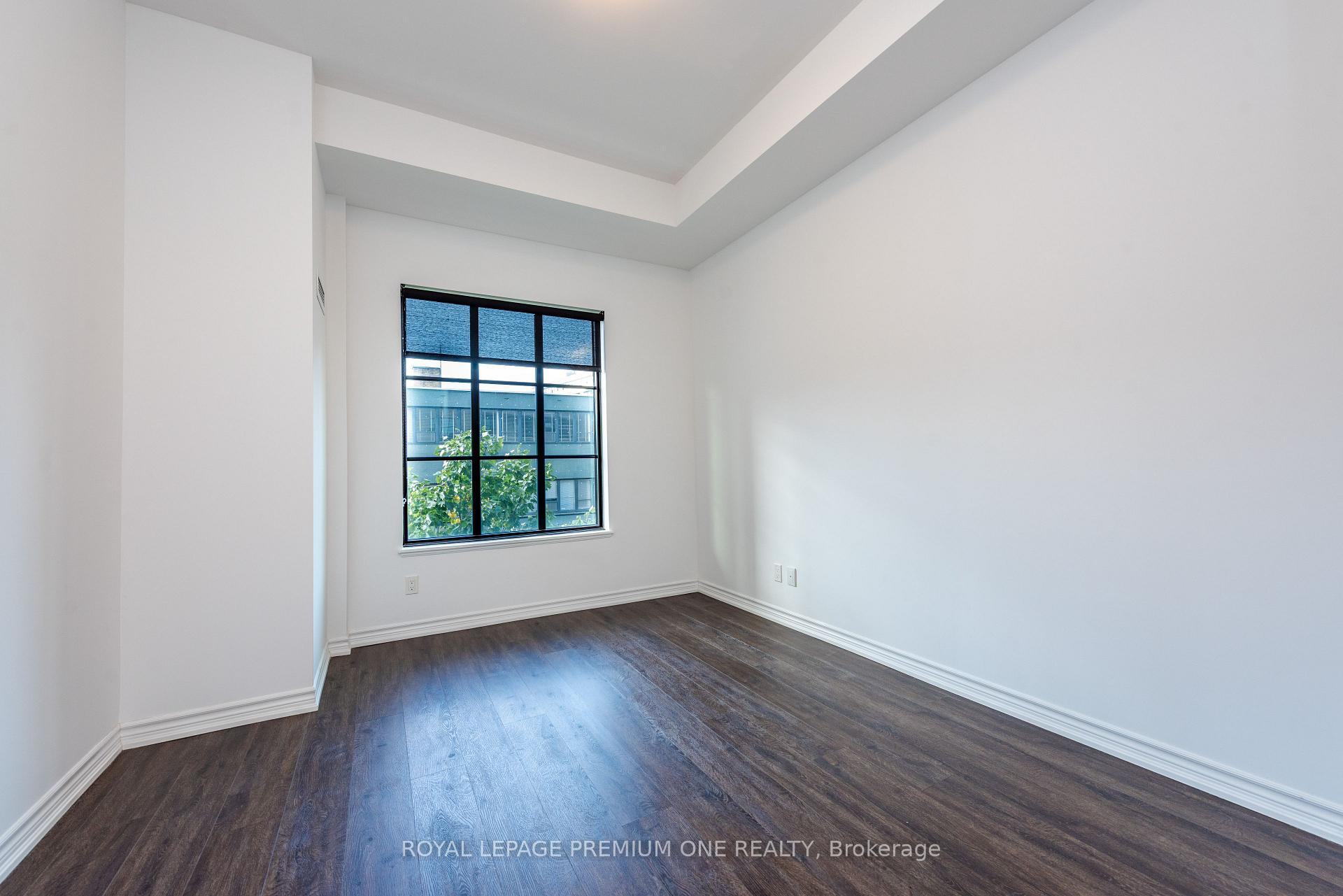 Photo 25 of Unit 307, 571 Prince Edward Drive N, Etobicoke, Kingsway South — HOMEH