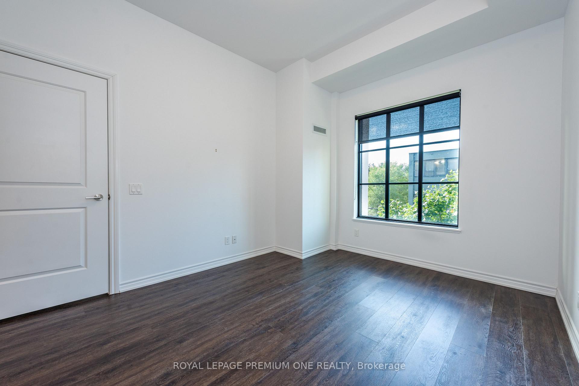 Photo 26 of Unit 307, 571 Prince Edward Drive N, Etobicoke, Kingsway South — HOMEH