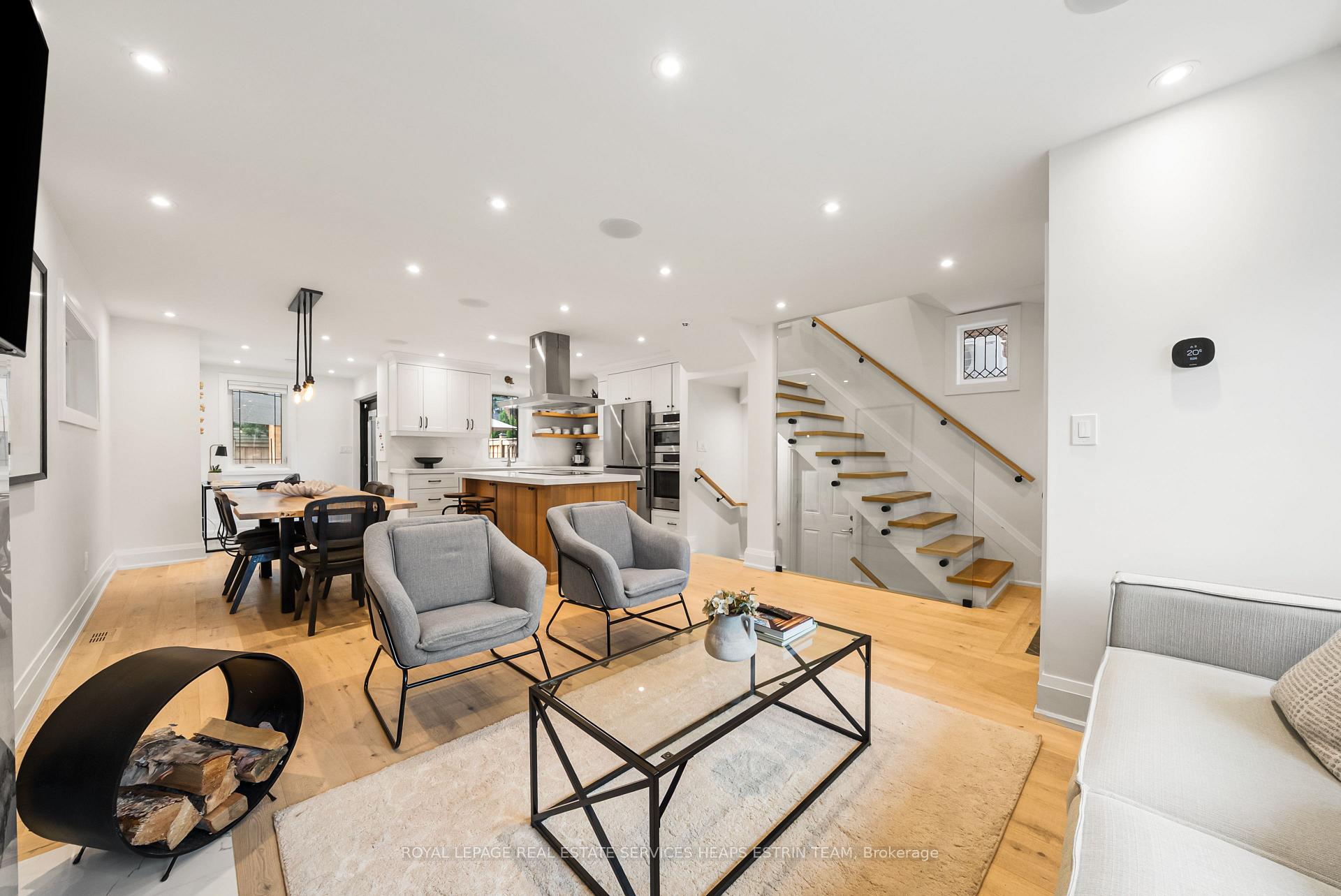 Photo 8 of 817 Millwood Road, Toronto, Leaside — HOMEH