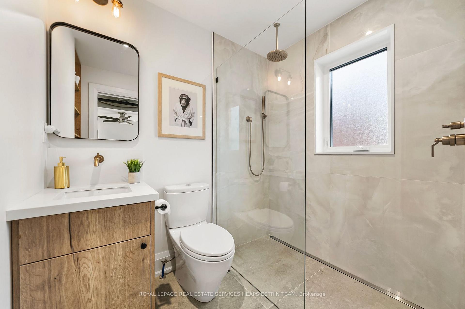 Photo 24 of 817 Millwood Road, Toronto, Leaside — HOMEH