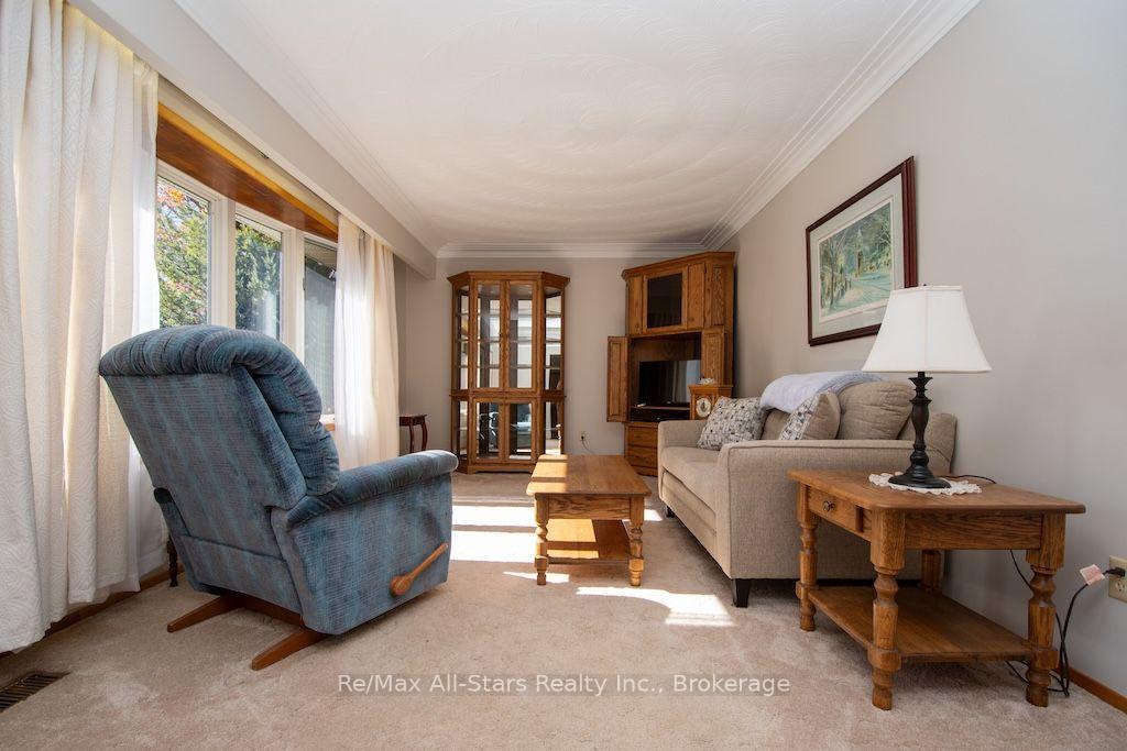 Photo 6 of 1067 Fleetwood Road, Kawartha Lakes, Manvers — HOMEH