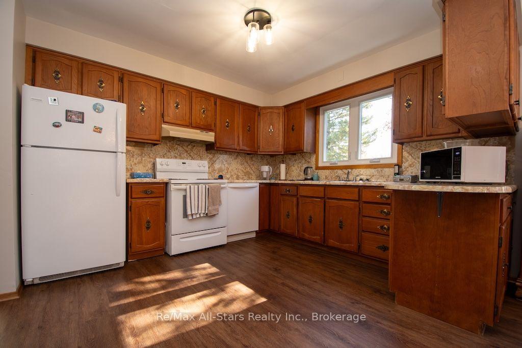 Photo 11 of 1067 Fleetwood Road, Kawartha Lakes, Manvers — HOMEH