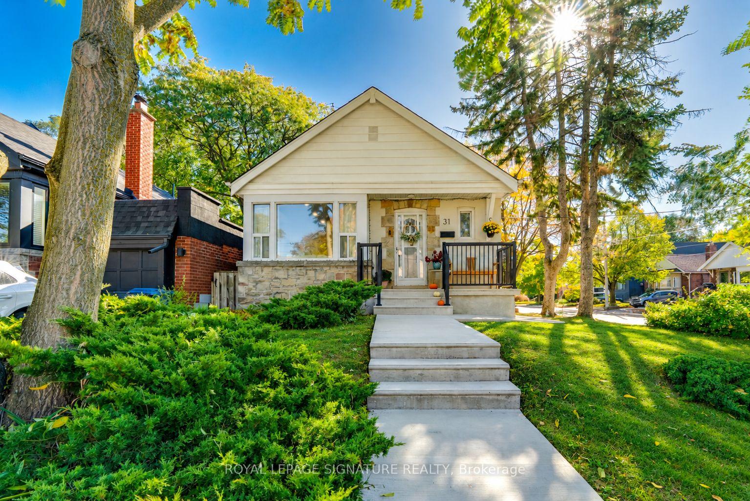 Photo 1 of 31 Davies Crescent, Toronto, East York — HOMEH