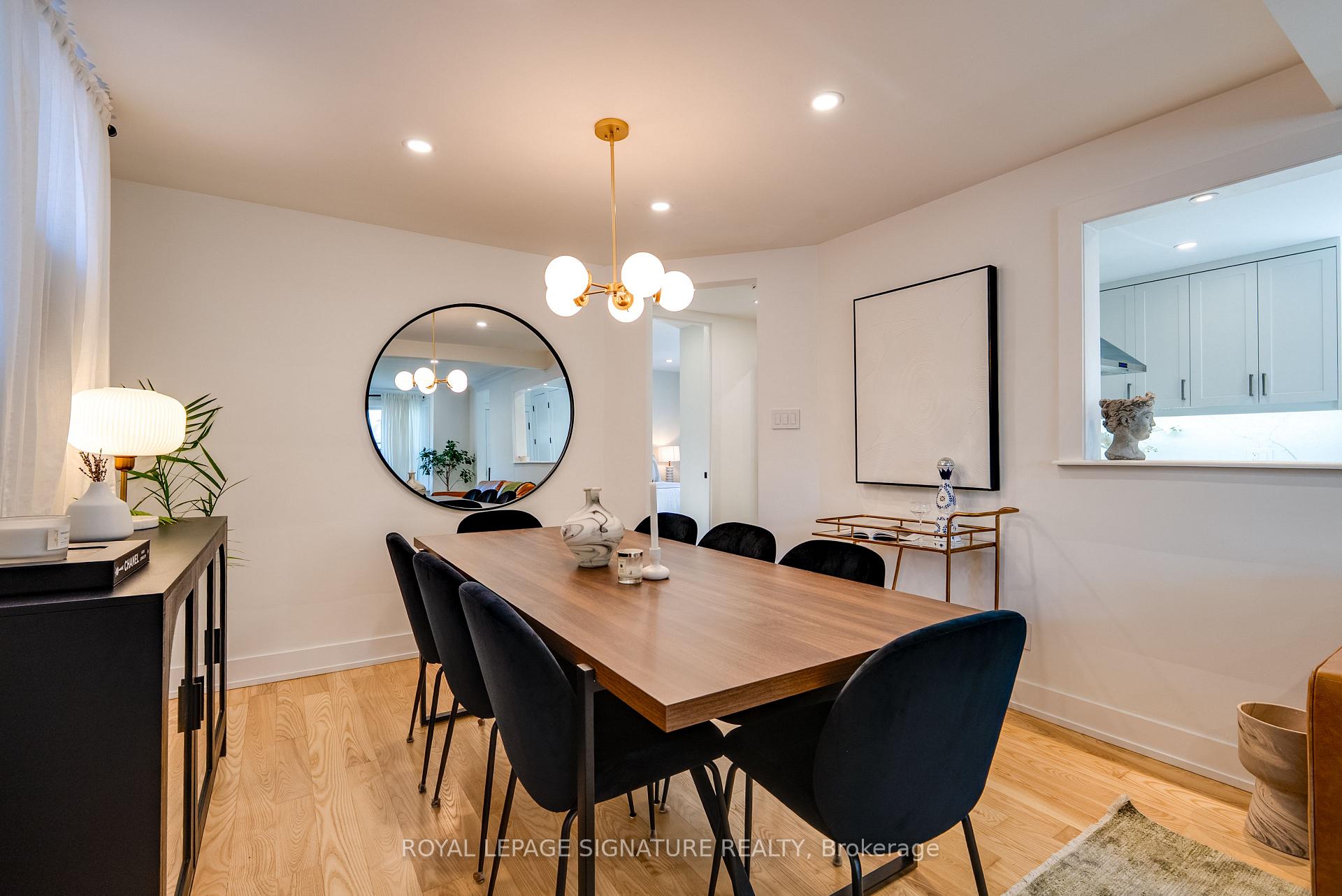 Photo 9 of 31 Davies Crescent, Toronto, East York — HOMEH