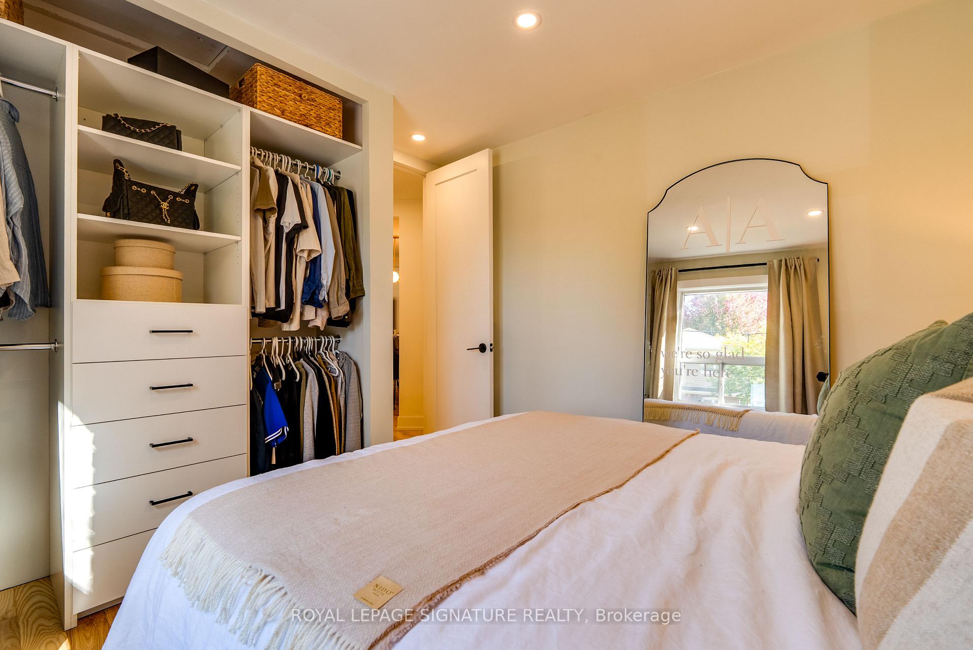 Photo 11 of 31 Davies Crescent, Toronto, East York — HOMEH