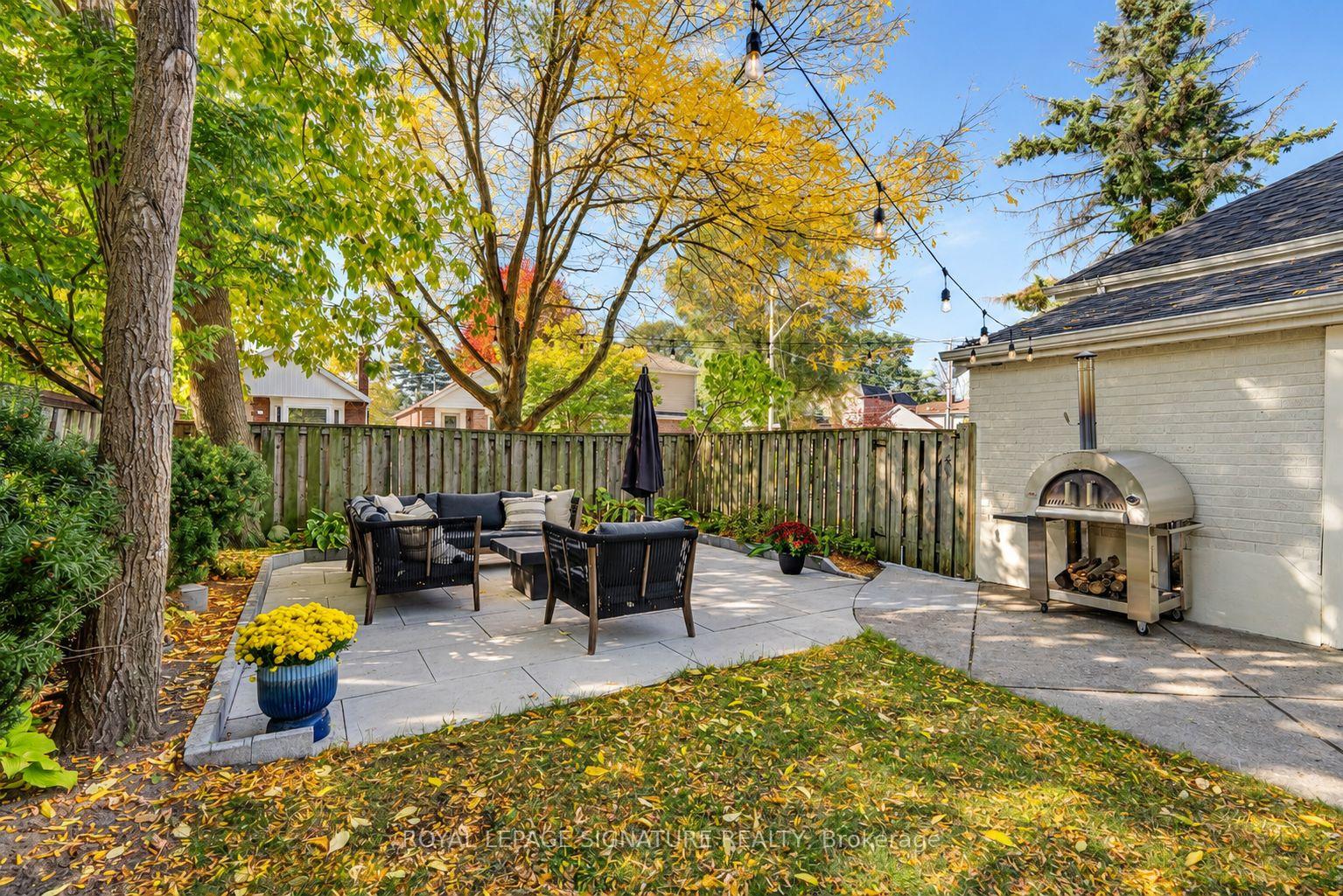 Photo 31 of 31 Davies Crescent, Toronto, East York — HOMEH