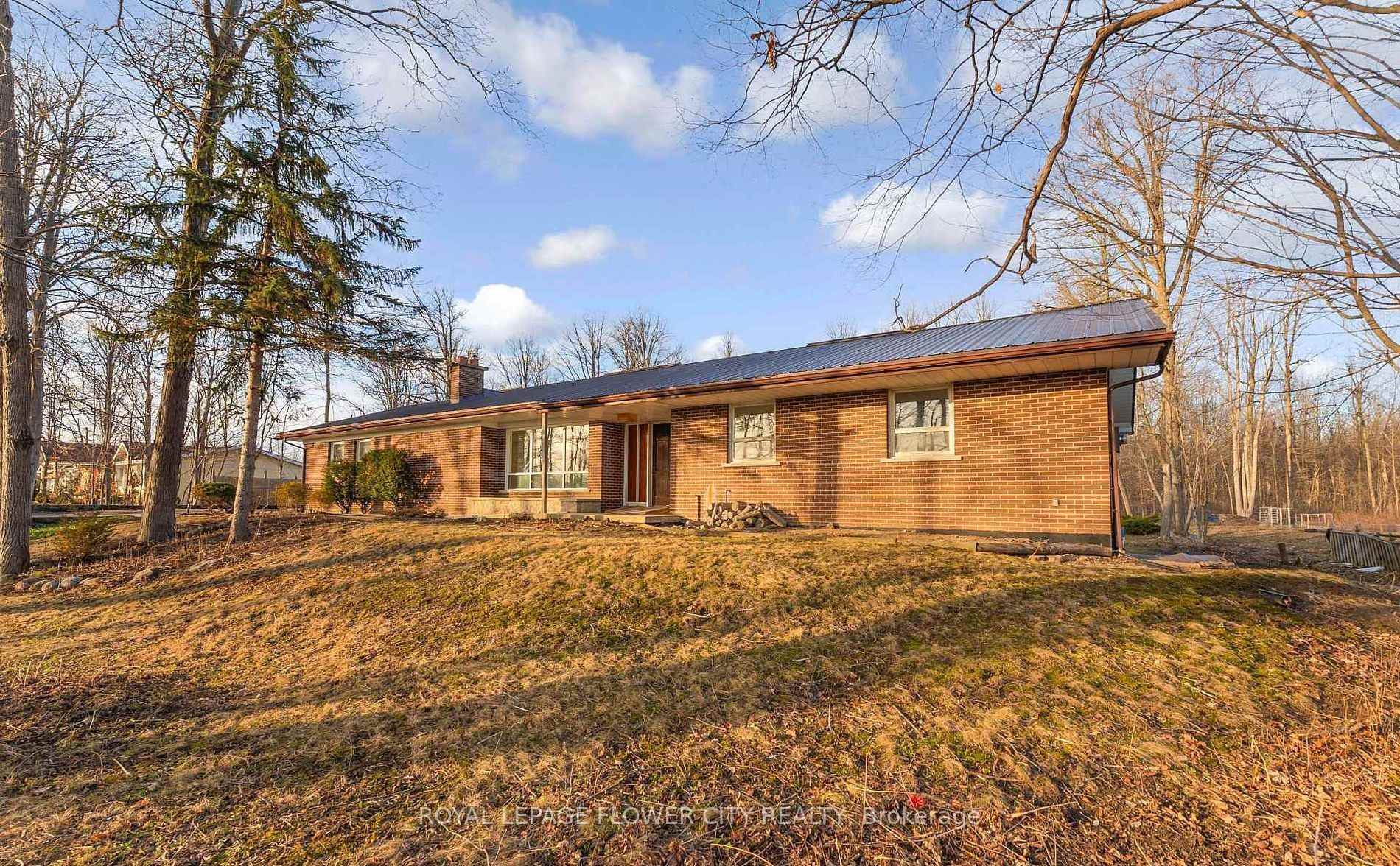 Photo 2 of 8449 Eigth Line, Halton Hills, Rural Halton Hills — HOMEH
