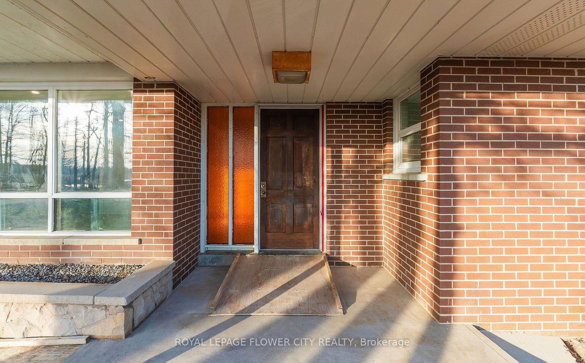 Photo 3 of 8449 Eigth Line, Halton Hills, Rural Halton Hills — HOMEH