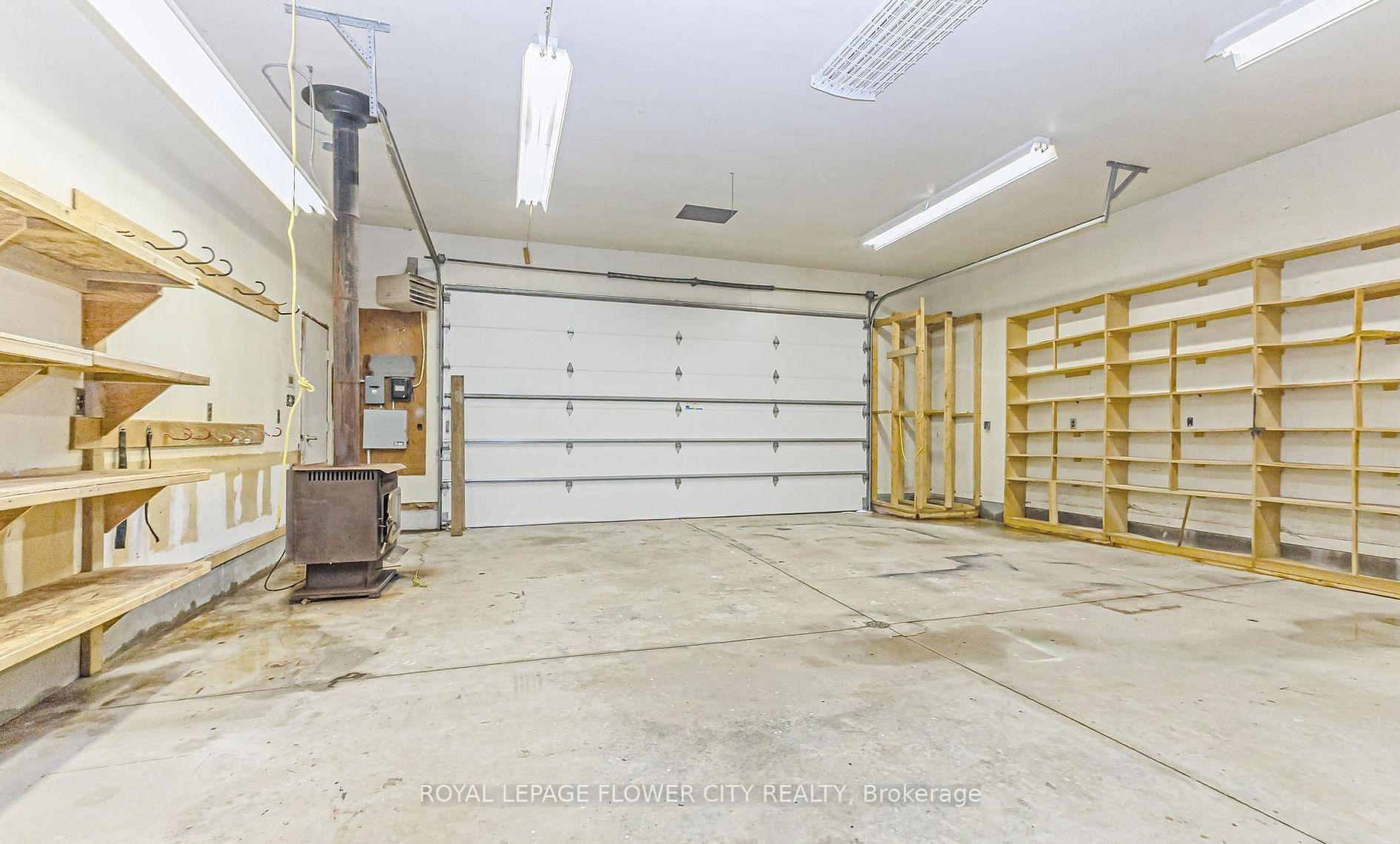 Photo 35 of 8449 Eigth Line, Halton Hills, Rural Halton Hills — HOMEH