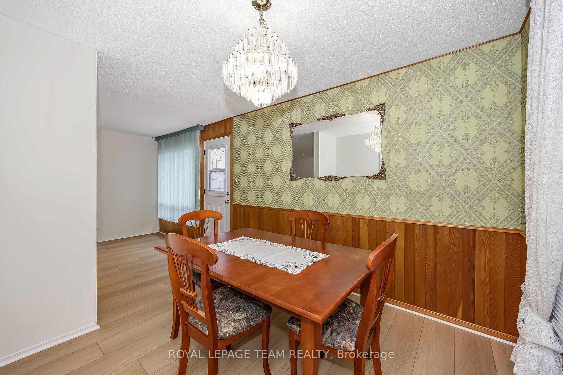 Photo 11 of 2092 St Laurent Boulevard, Ottawa, Elmvale Acres/Urbandale — HOMEH