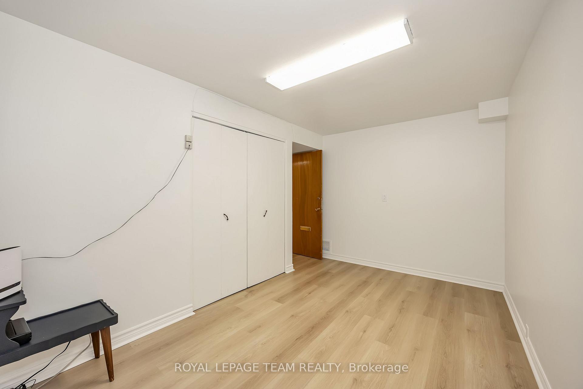 Photo 30 of 2092 St Laurent Boulevard, Ottawa, Elmvale Acres/Urbandale — HOMEH