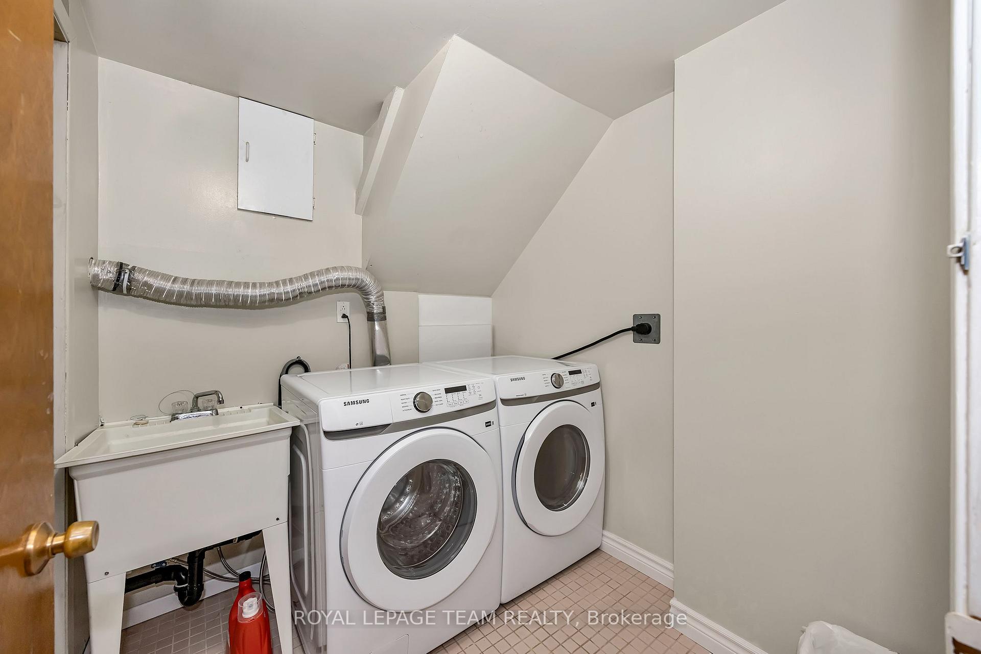 Photo 36 of 2092 St Laurent Boulevard, Ottawa, Elmvale Acres/Urbandale — HOMEH