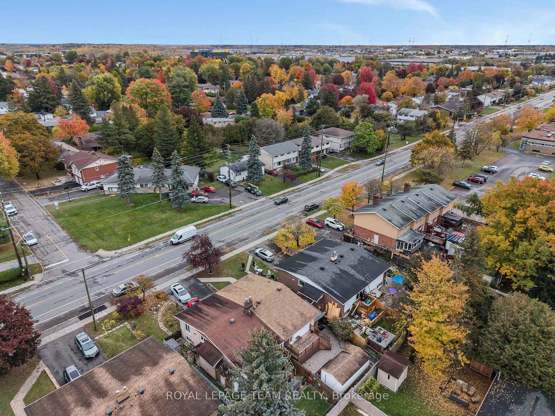 Photo 49 of 2092 St Laurent Boulevard, Ottawa, Elmvale Acres/Urbandale — HOMEH