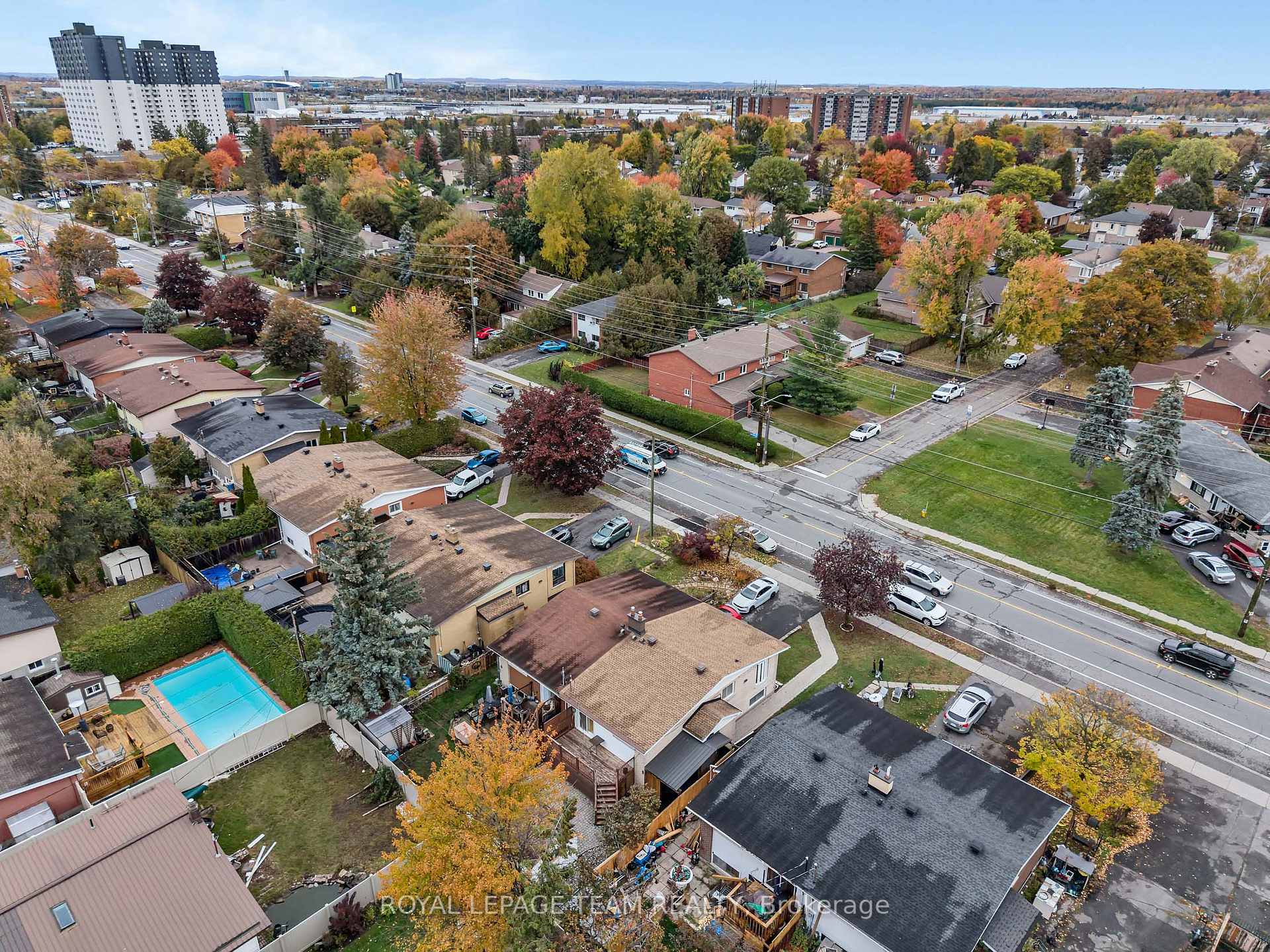Photo 50 of 2092 St Laurent Boulevard, Ottawa, Elmvale Acres/Urbandale — HOMEH